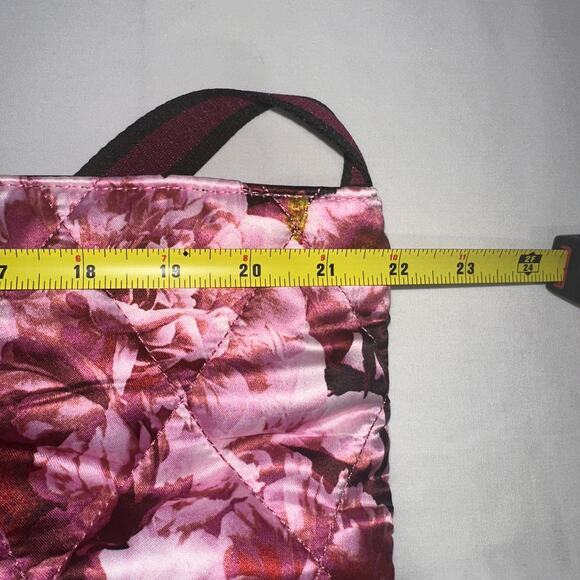 NWT Victoria's Secret Pink Floral Flower Quilted Nylon Weekender Tote Travel Bag - Picture 10 of 10